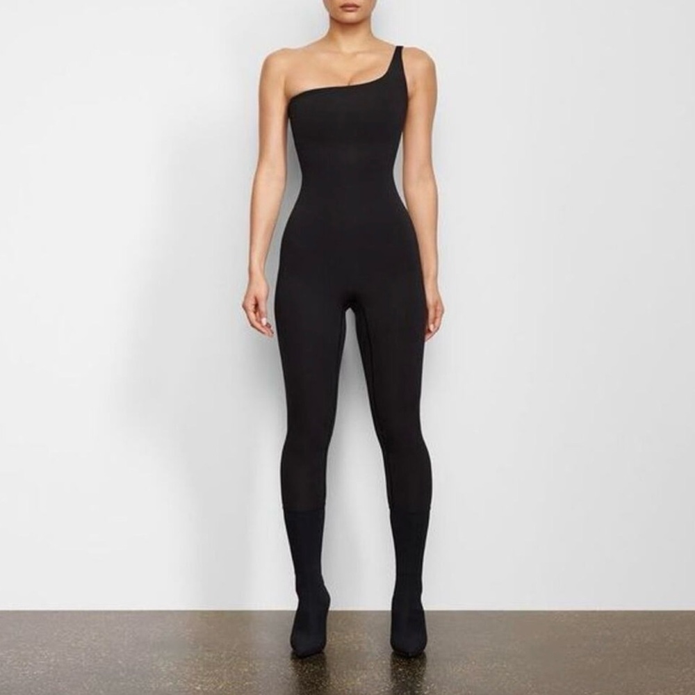 SKIMS One-Shoulder Black Jumpsuit